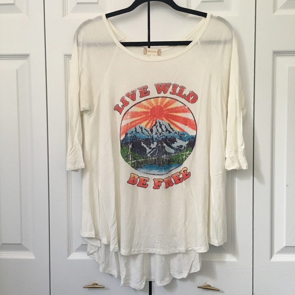 Live Wild Top